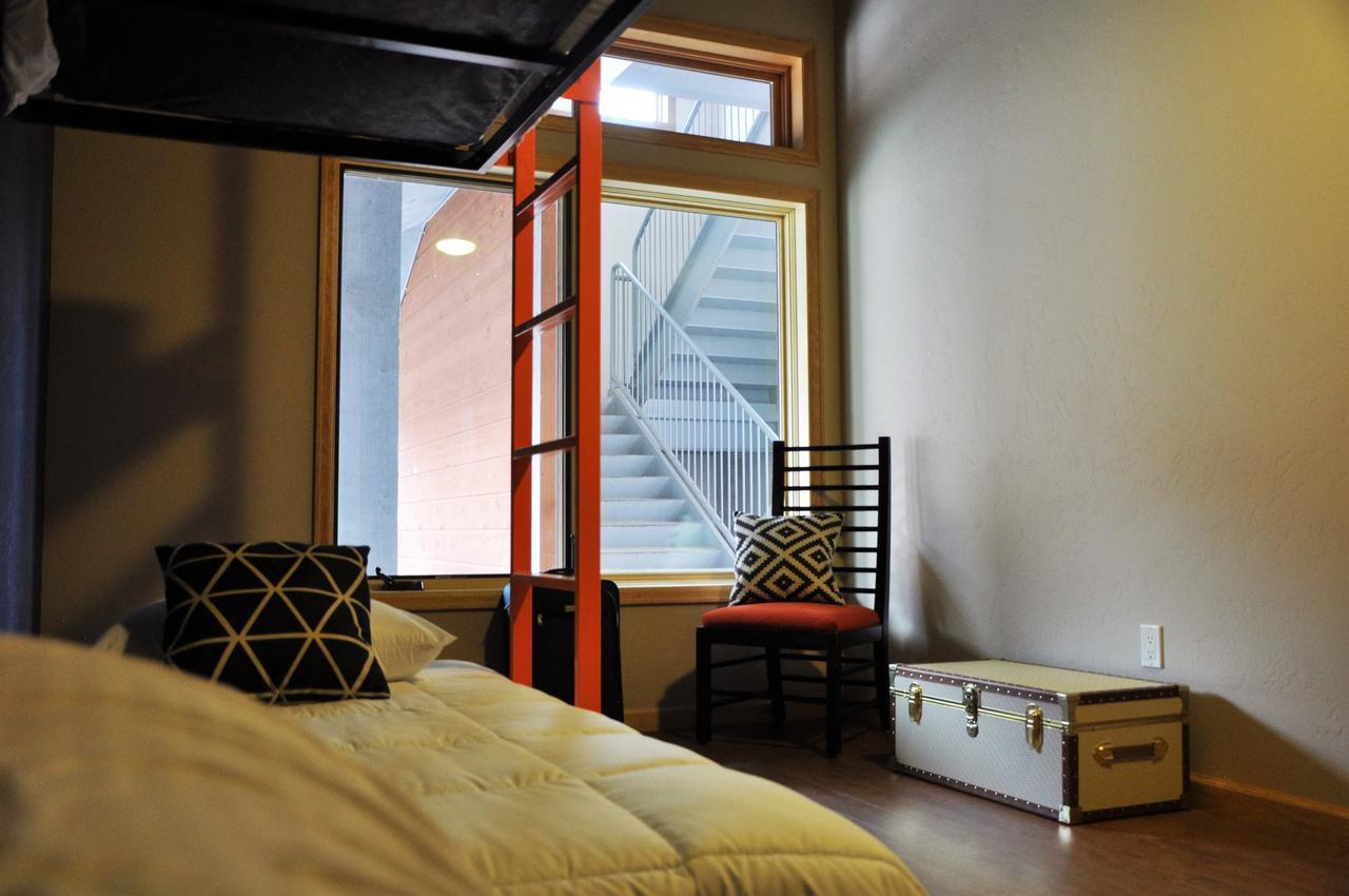 The Bunkhouse Hostel Minturn Ngoại thất bức ảnh